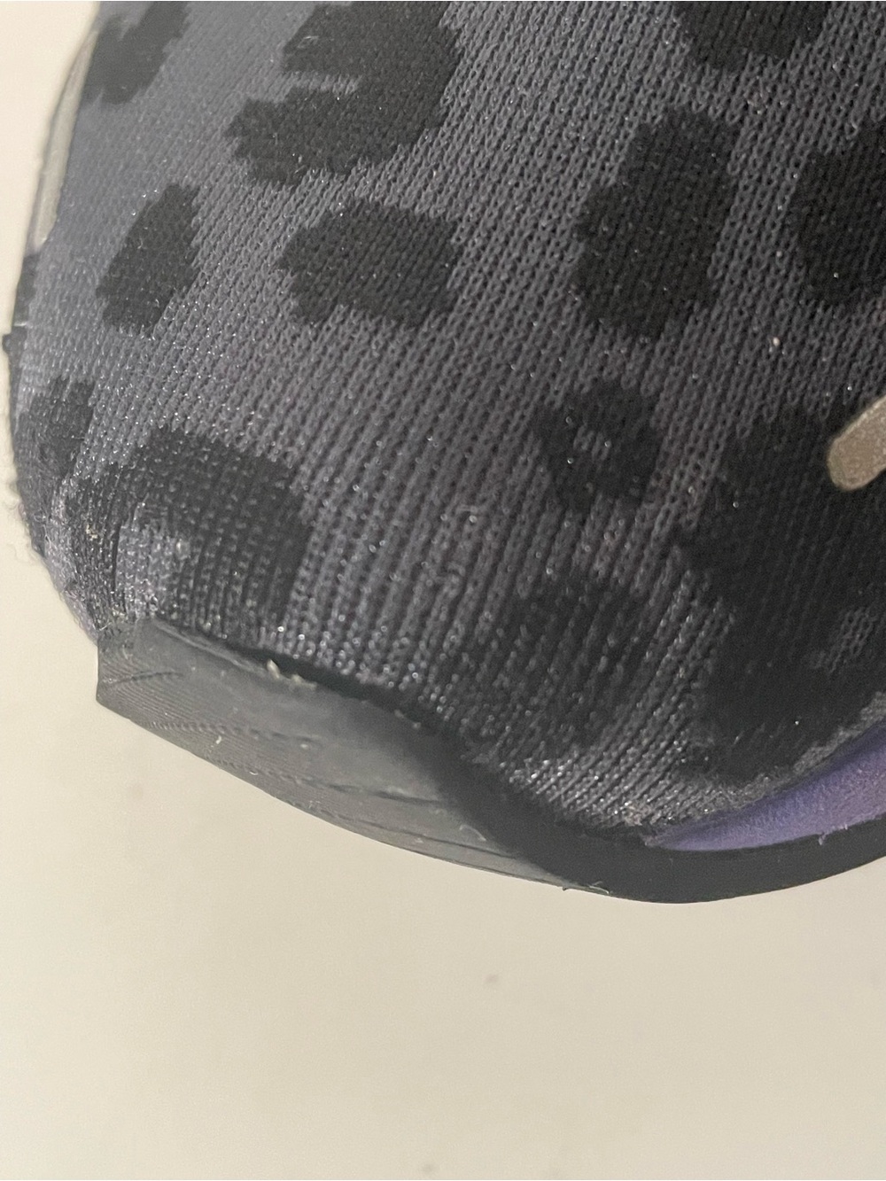 Brooks Ghost 14 Electric Cheetah Running Shoes - Picture 3 of 9